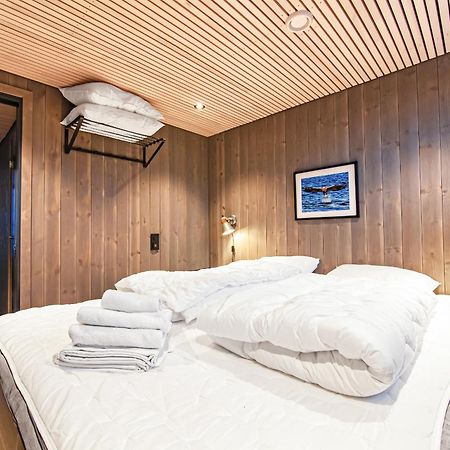 Rorbuleilighet Lysoysundet 1G Henningsvaer Exterior foto